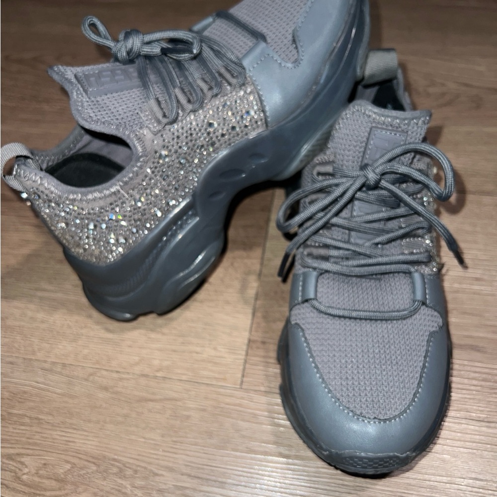 Gray Women's Steve Madden with Rhinestone Detailing No missing rhinestones